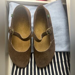 El Naturalista, Women Shoes, Brown Casual Authentic Leather Shoes with  Strap.